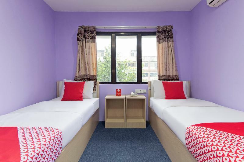 Oyo 280 Hotel Dragon Inn Куала Лумпур Екстериор снимка